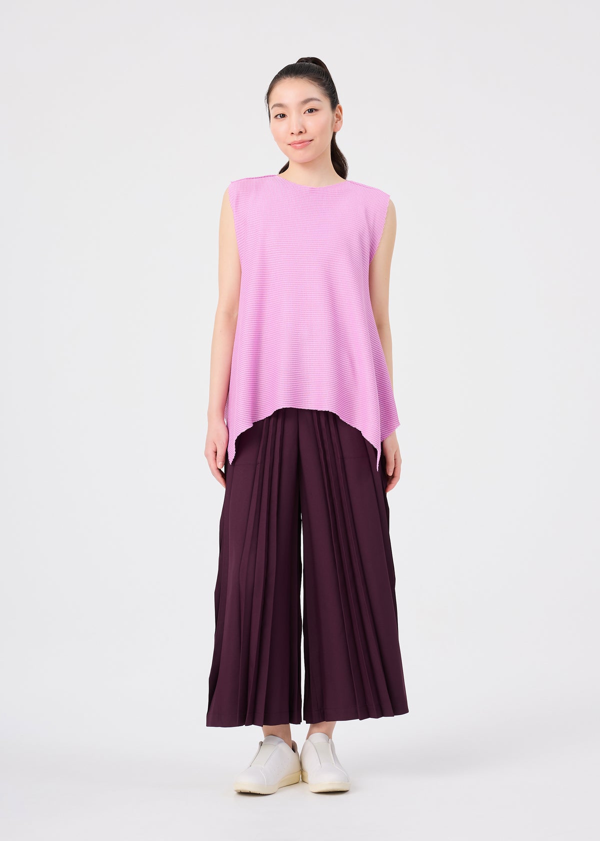 TOWER KNIT STRETCH PLEATS、ウィメンズ_トップス_トップ、着用画像3