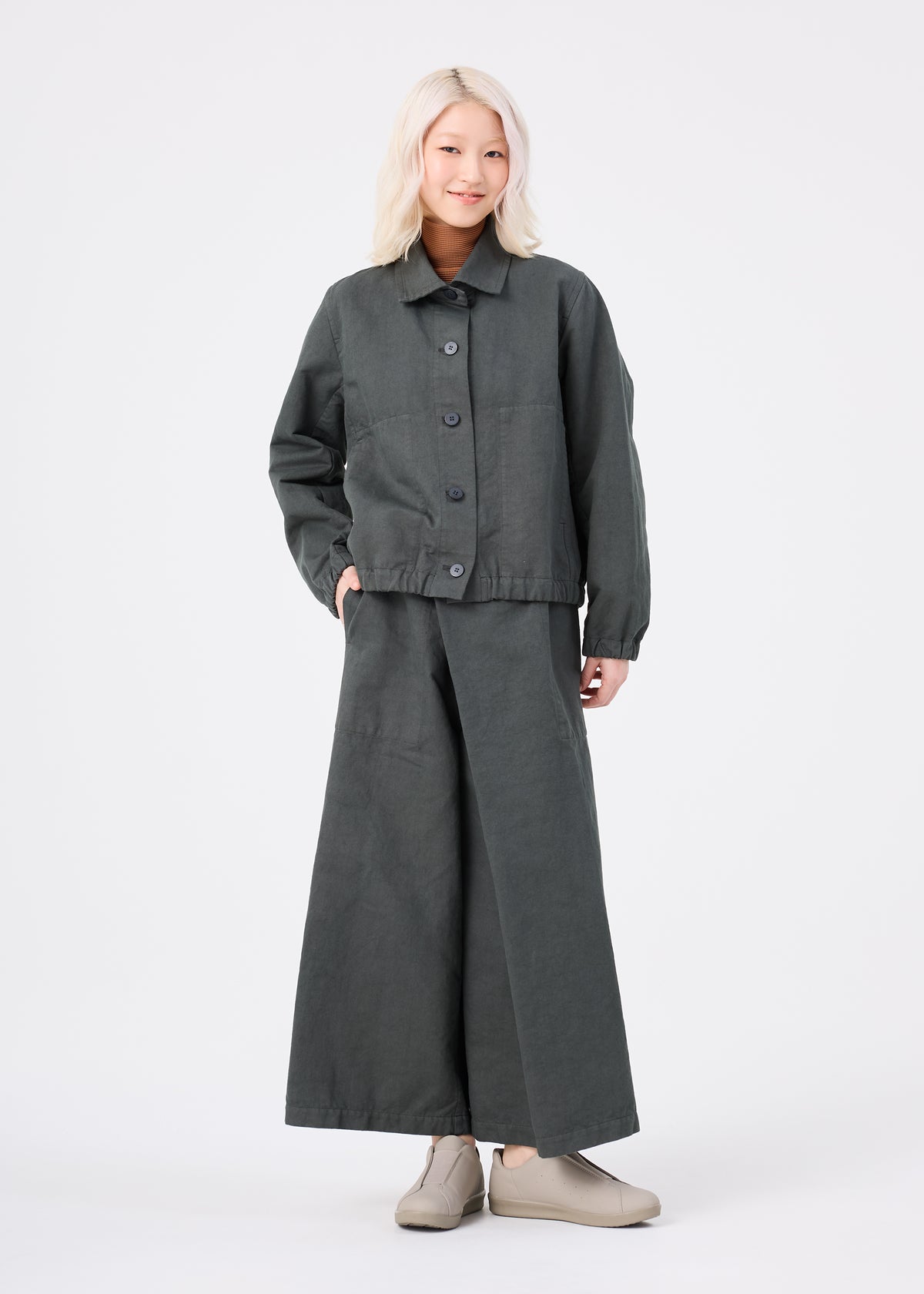PINA CLOTH、ウィメンズ_ジャケット&コート_ジャケット＆ブルゾン、着用画像3