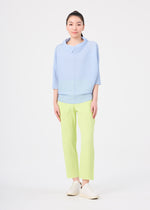 FINE KNIT PLEATS COLOR 1、ウィメンズ_パンツ、着用画像1
