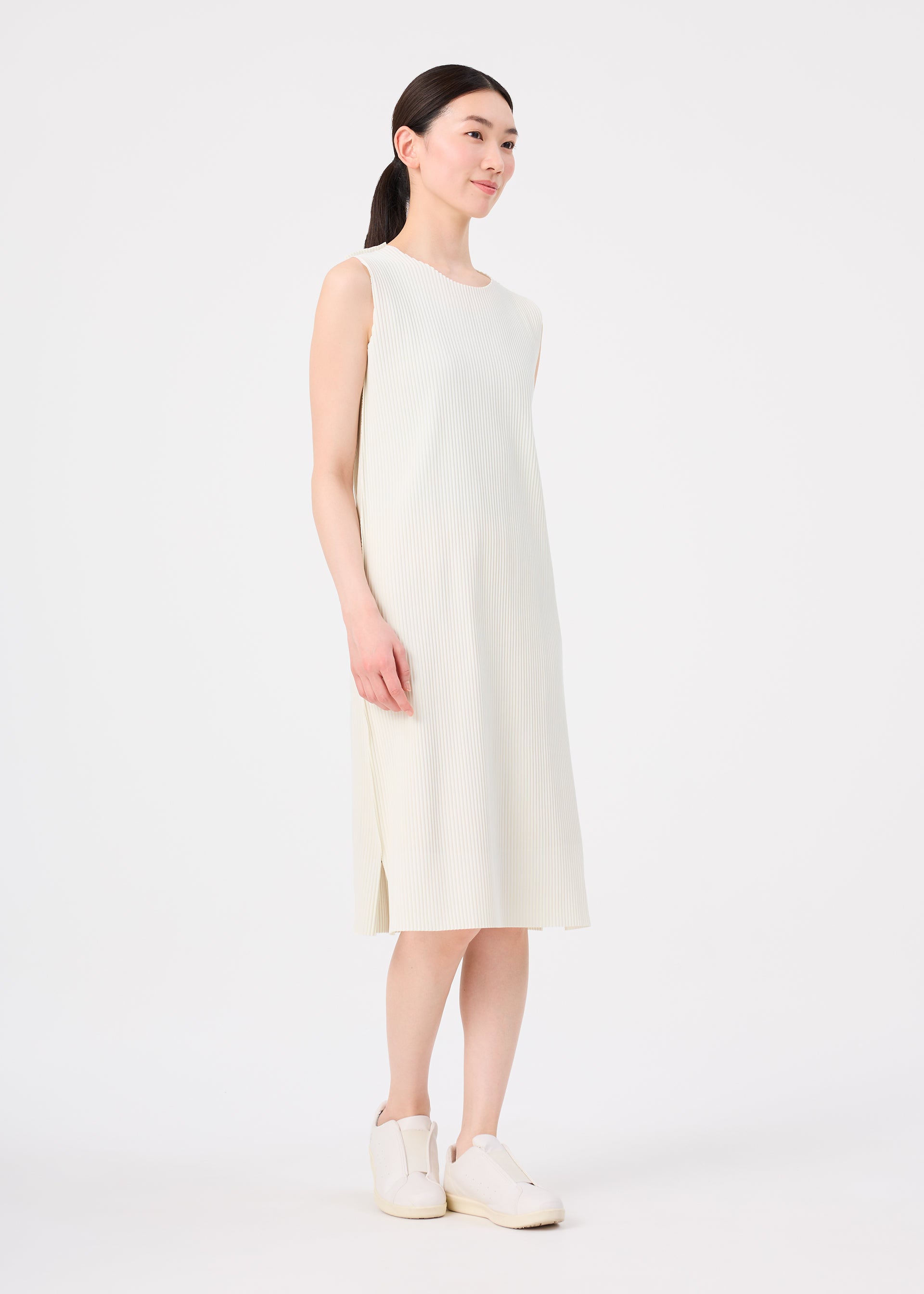 FINE KNIT PLEATS、ウィメンズ_ワンピース、着用画像3