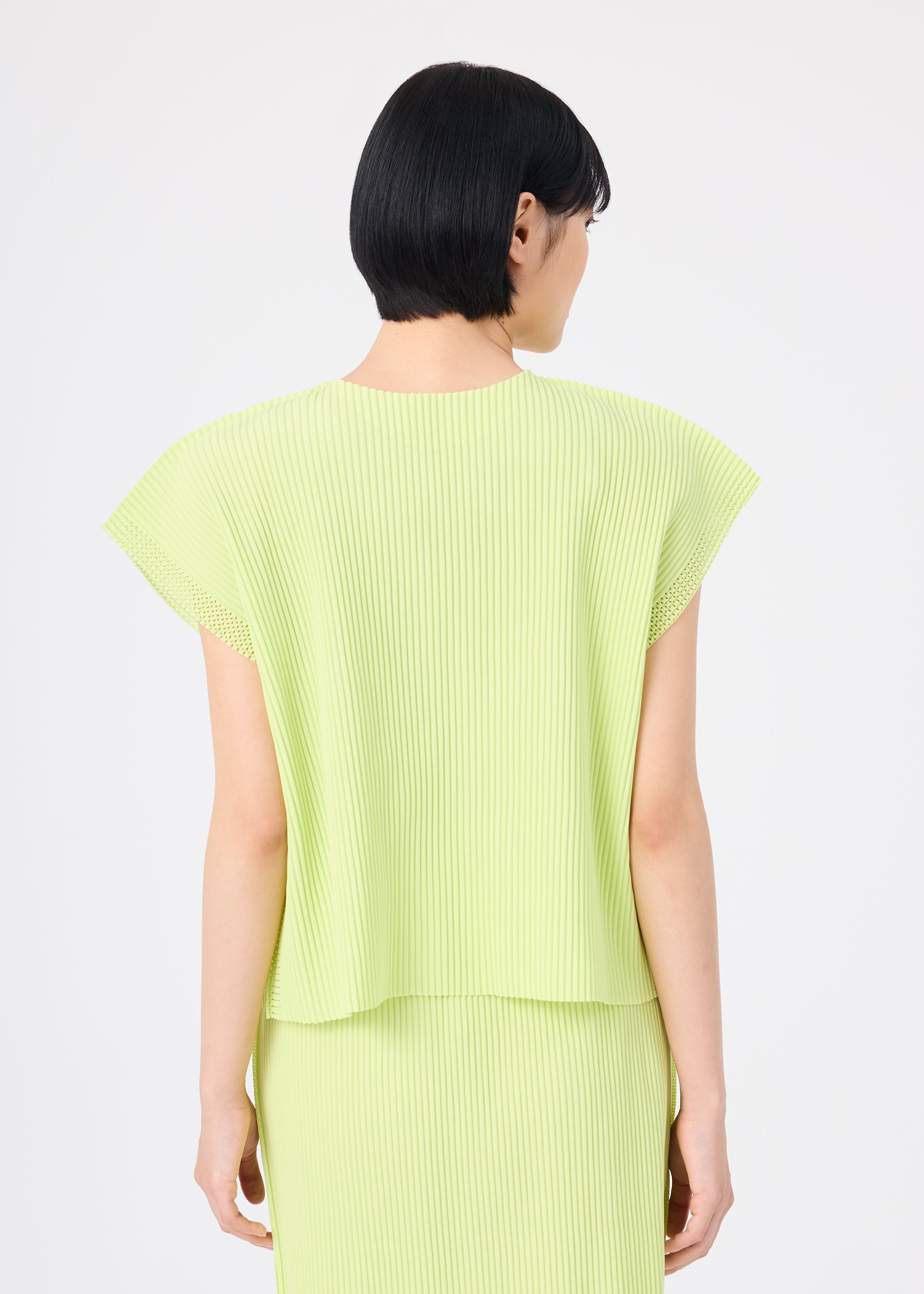 MESH PLEATS、ウィメンズ_トップス_トップ、着用画像2