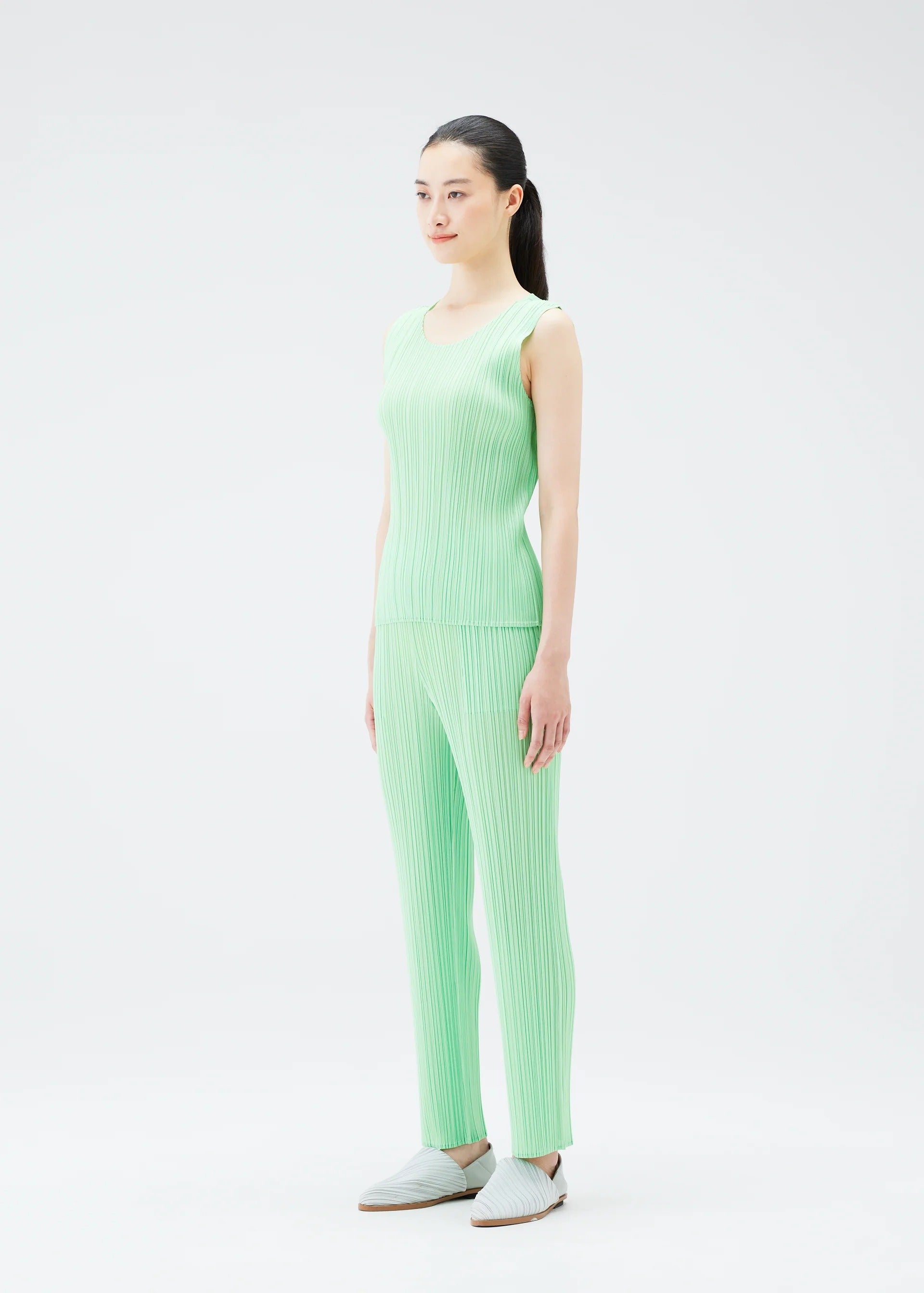 NEW COLORFUL BASICS 4、ウィメンズ_トップス_トップ、着用画像2