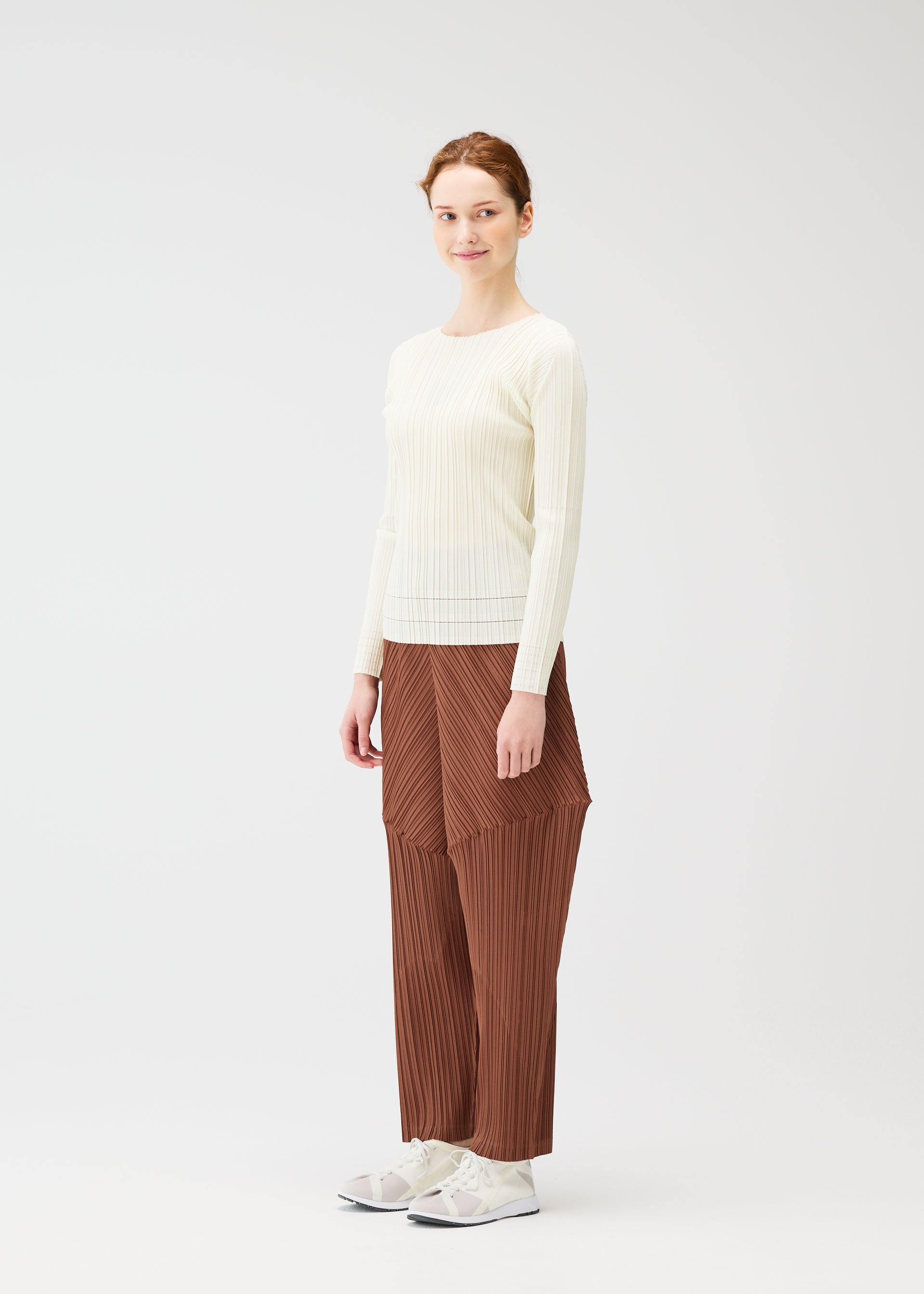 SOFT PLEATS、ウィメンズ_トップス_トップ、着用画像2