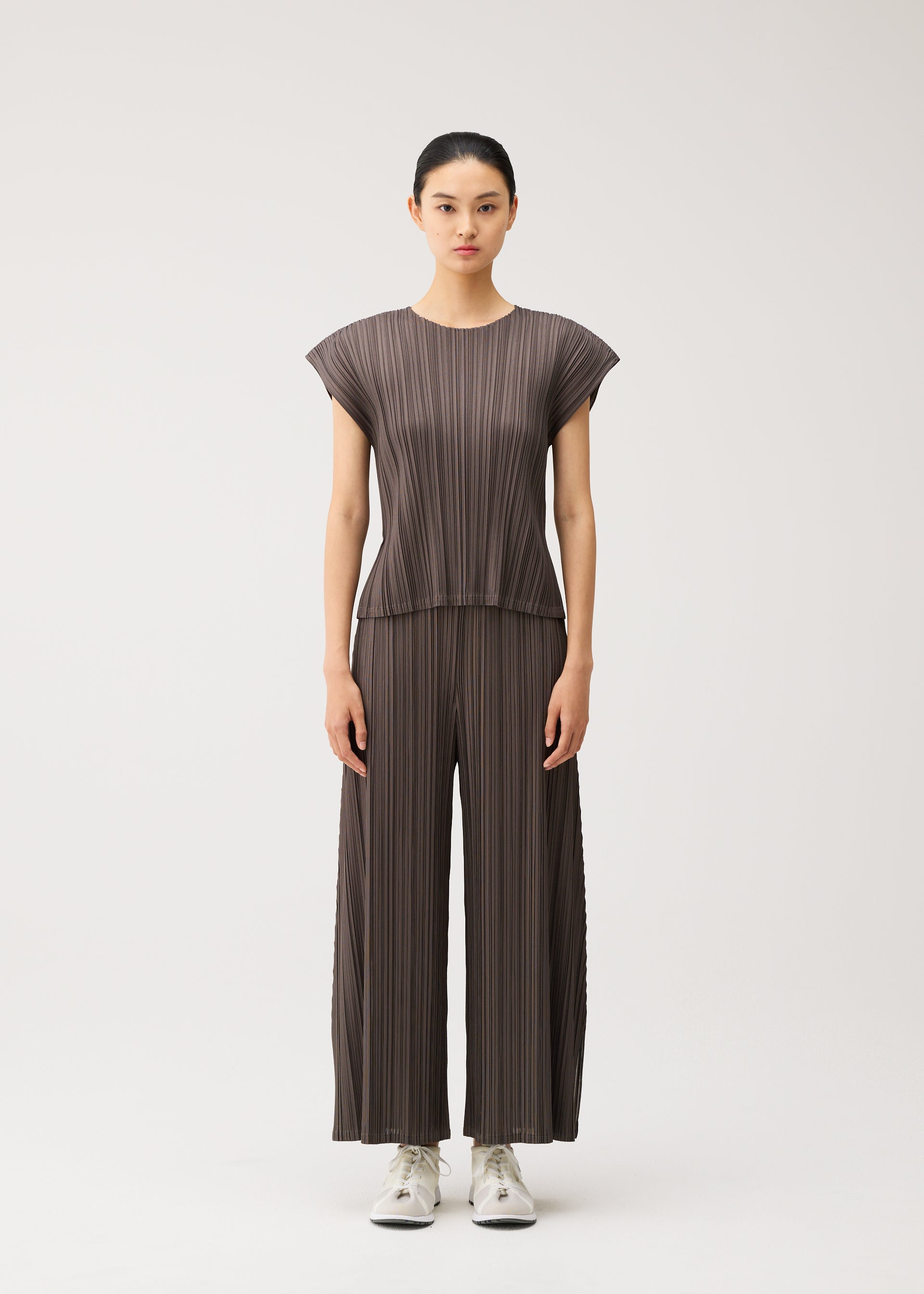 MELLOW PLEATS、ウィメンズ_パンツ、着用画像1