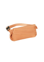 BIAS PLEATS WAIST BAG、バッグ&財布、ディテール画像1